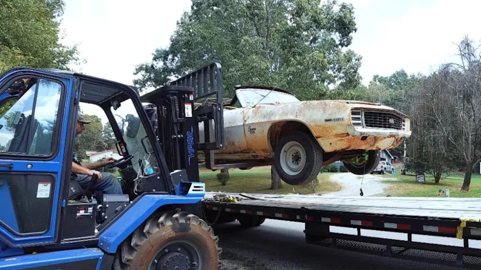 This Youtuber Jacked up an Entire Barn To Save a Chevrolet Camaro Z11 Muscle Car