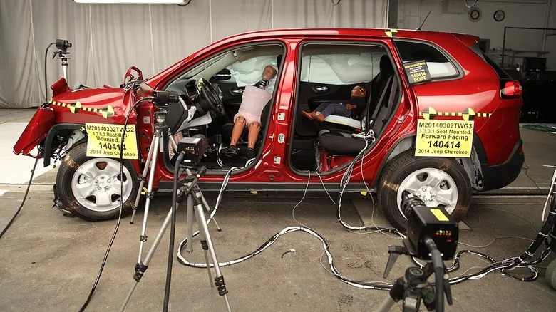 How Do Airbags Deploy So Quickly In A Crash? The Physics, Explained