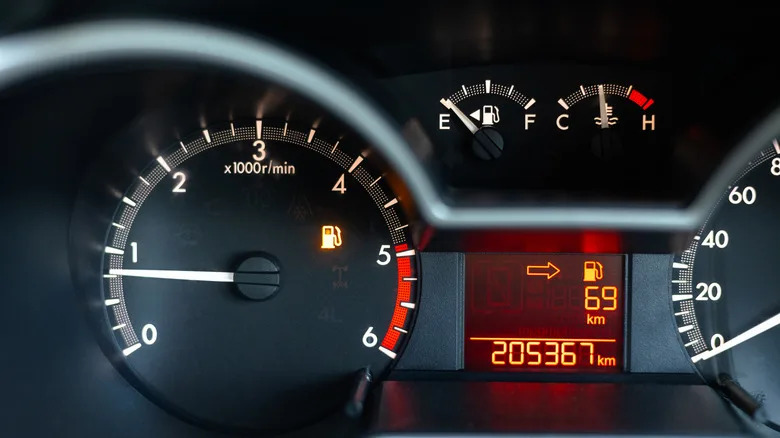These Apps Can Help Track Your Mileage On Waze - Here's How