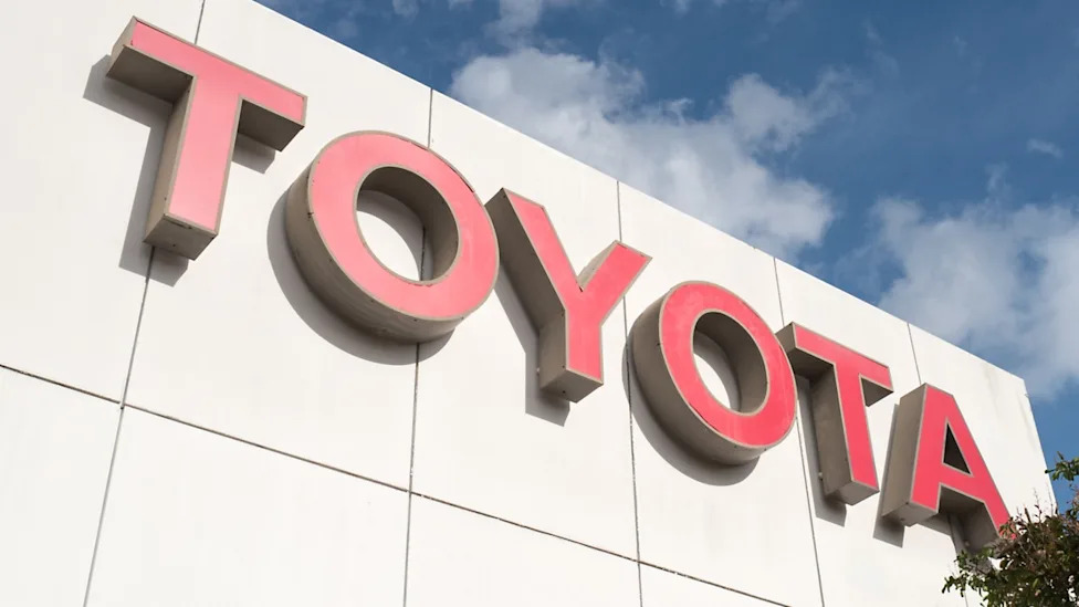 Toyota recalls 655K Camrys globally over display defect that can knock out safety indicators