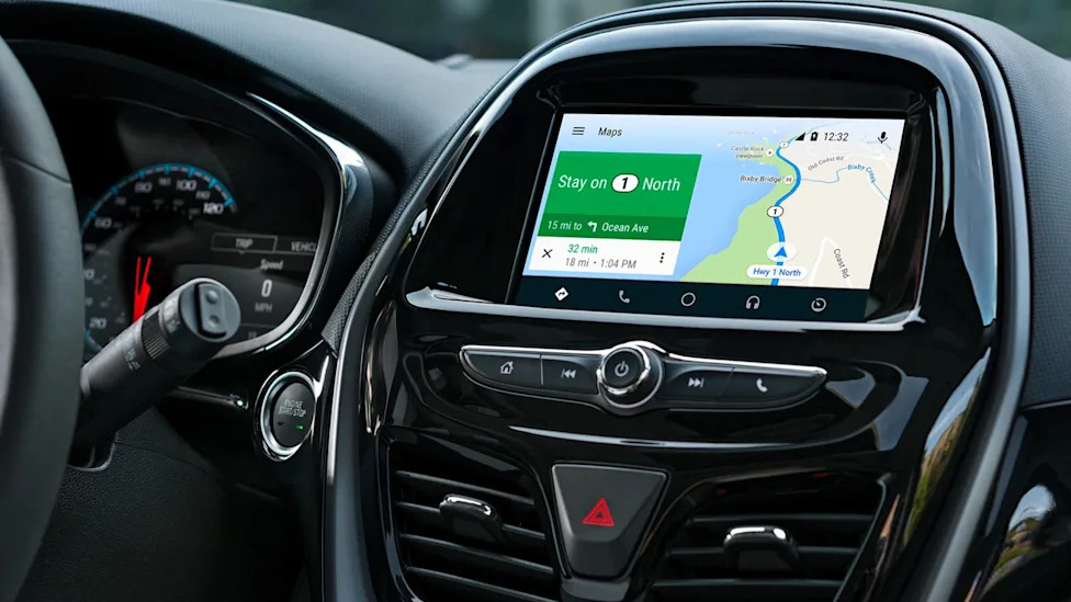 GM’s 30-Year-Old Vans Are Finally Getting Touchscreens
