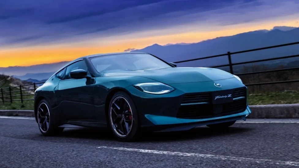 The Facelifted Nissan Fairlady Z Sports Car Has Landed in Japan