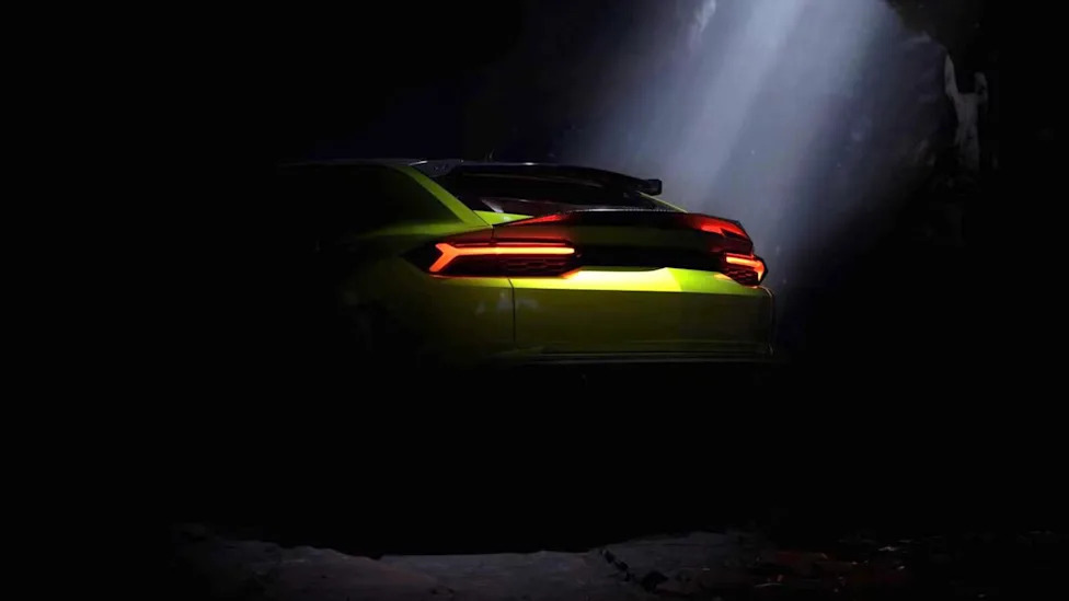 Lamborghini, Lamborghini Teases Aggressive New Urus Ahead Of July 1 Reveal