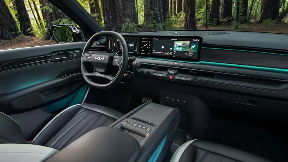 Congress Advances Bill That Would Force Your EV To Have AM Radio
