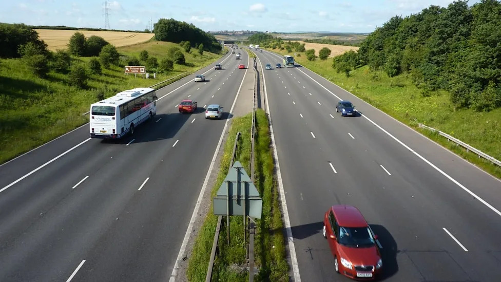 UK Drivers Told To Drive at Just 45MPH Due to the Heatwave