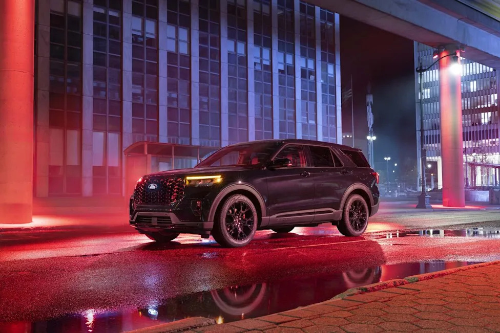 2027 Ford Explorer ST Gets New Sinister Package, Driving Experience