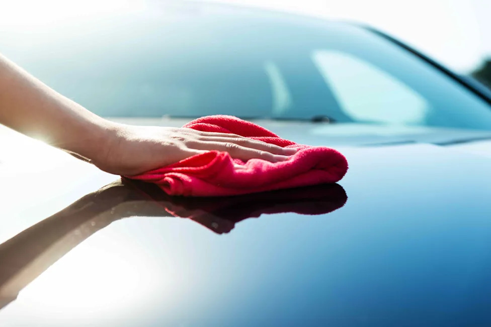 How to Wash Your Car Without Leaving Scratches or Streaks