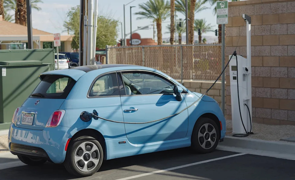A Fiat 500e charging question becomes a useful guide for anyone buying an older electric car