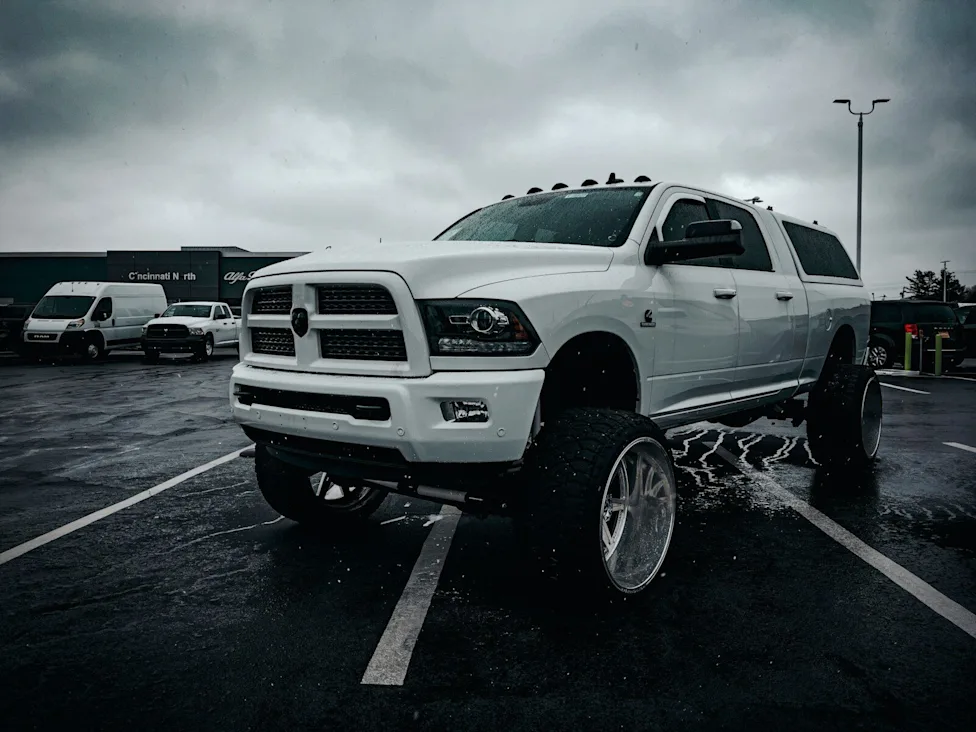 Lift Kit, Leveling Kit, or Body Lift? Here's How to Actually Choose