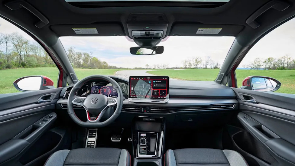 Drivers Are Sick of Leaving Fingerprints on Piano Black Plastic in Cars: "It Looks So Bad!"