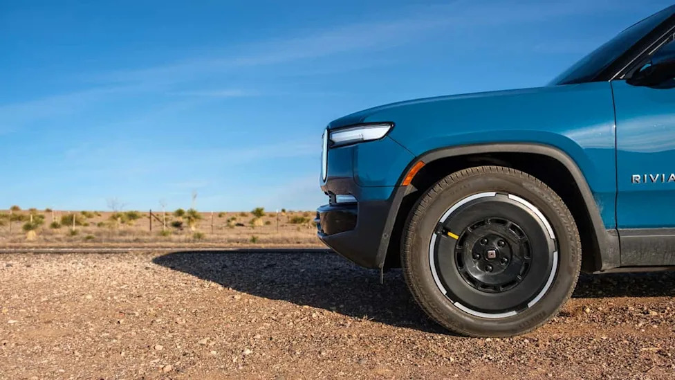 Rivian Is Recalling Over 30,000 R1S And R1T EVs Over Faulty Indicators
