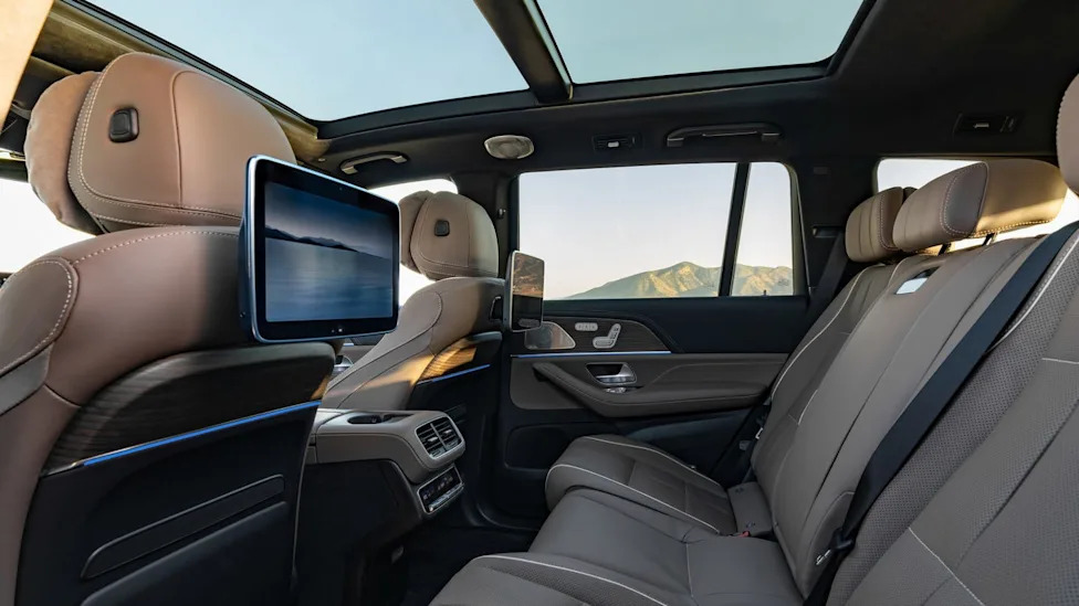 Claims of Suddenly Shattering Sunroofs Are Surging Across America in 2026, Report Says