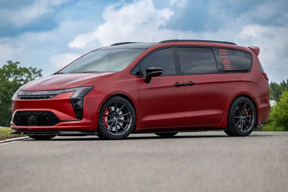 Chrysler is Making the Minivan Cool Again