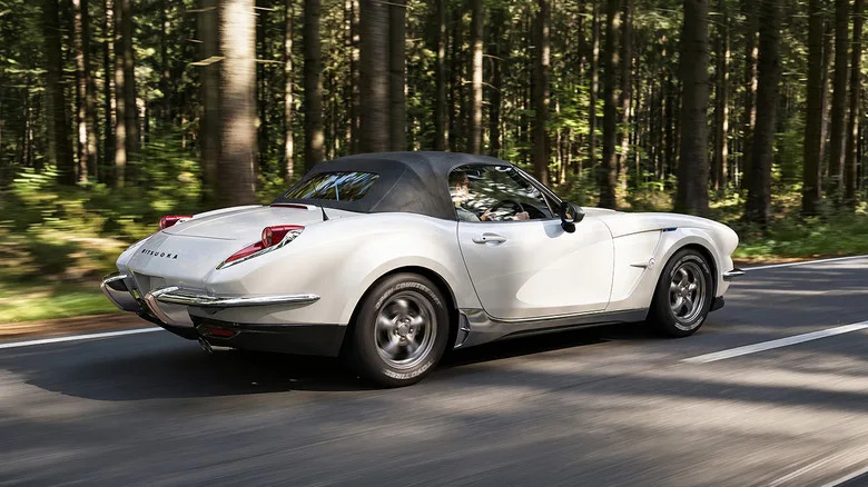 This Japanese Carmaker Turned A Miata Into A Mini Modern '50s Corvette