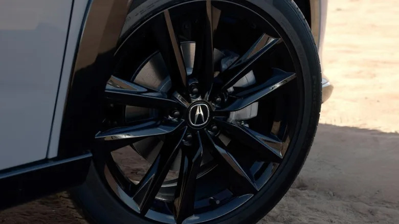 Can You Get Your Acura Serviced At A Honda Dealership?