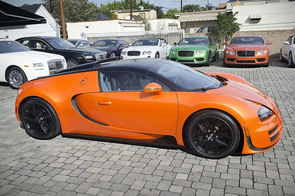 Fernando Alonso’s New Bugatti Veyron Isn’t Painted Silver. It’s Machined Aluminum.