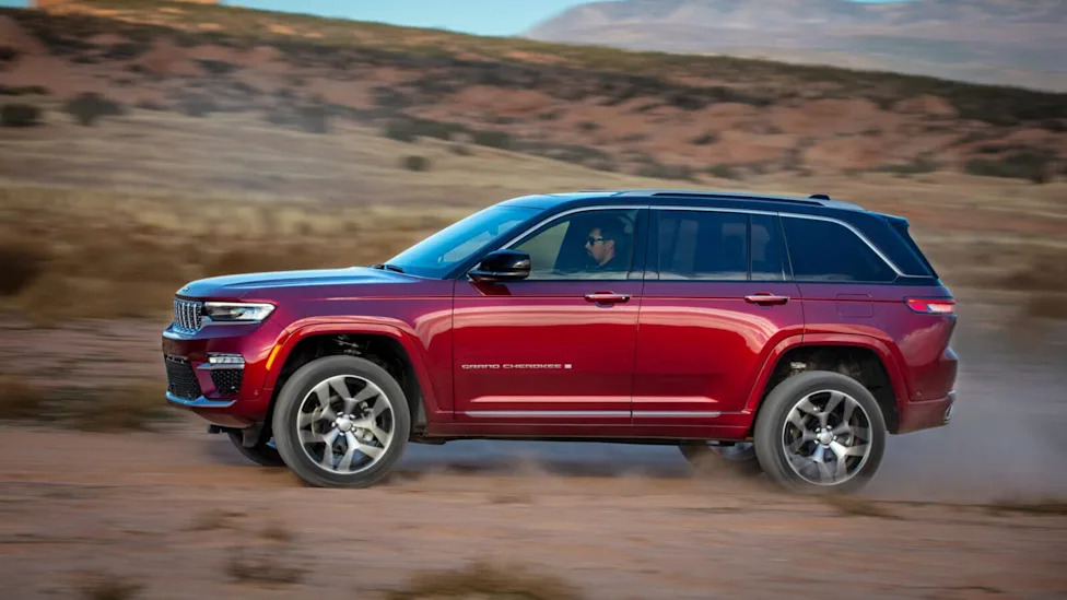 Jeep Issues A Third Recall To Fix Grand Cherokee Suspension