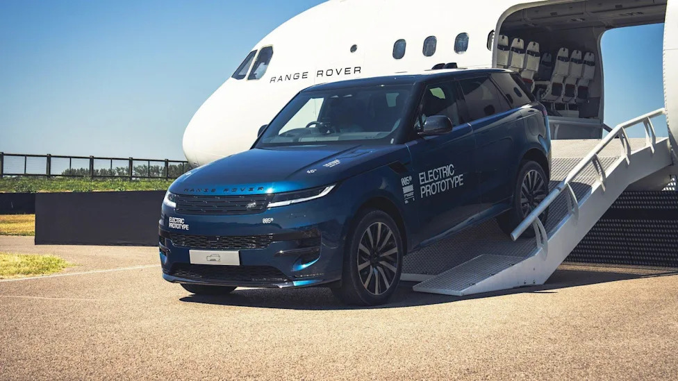 Range Rover, Rover, Range Rover launches first fully electric model