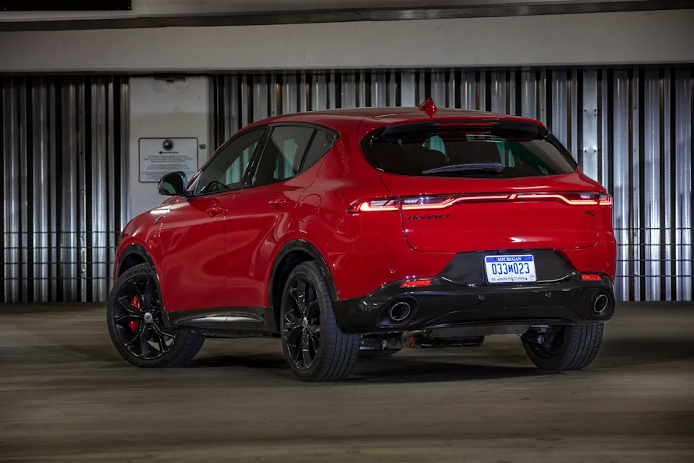 Dodge and Alfa Romeo Recall 48,777 SUVs Over Seat Belts That Can Twist