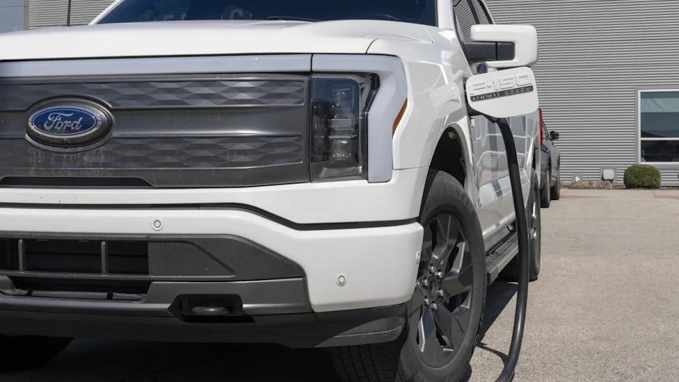 Battery, Texas F-150 Lightning owner weighs $350 home battery backup for lower electric prices