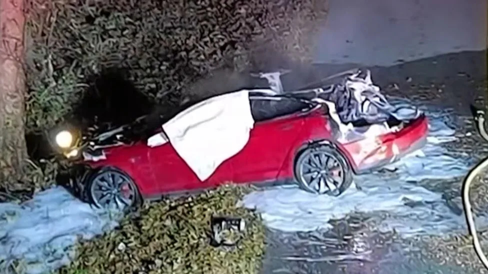 After 15 Deaths Involved Tesla, Federal Regulators Move to Require Easier-to-Open Car Doors