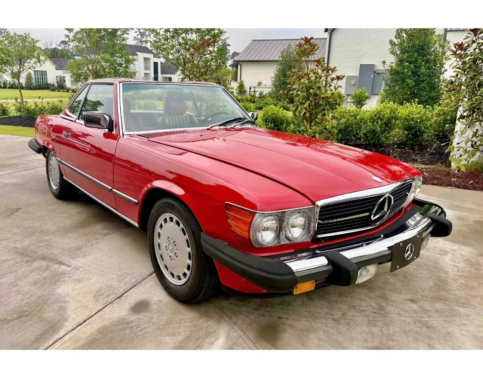 Mercedes-Benz, This 9,300-Mile 1989 Mercedes-Benz 560SL Is Bidding on Hagerty Marketplace