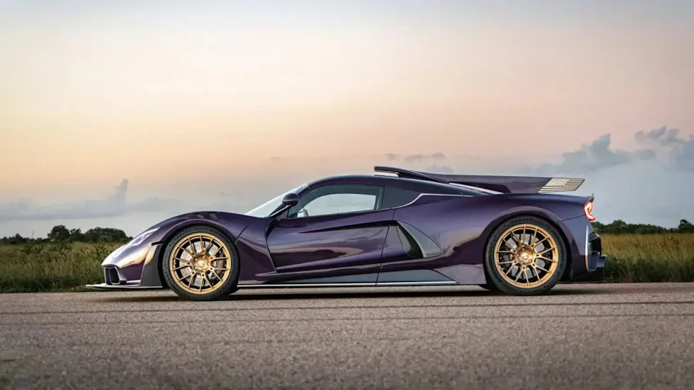 Hennessey Unleashes Wild 2,031-HP Venom F5-M With a Gated Manual