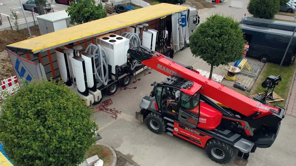 Tesla's New 'Accordion' Superchargers Promise Instant Commissioning