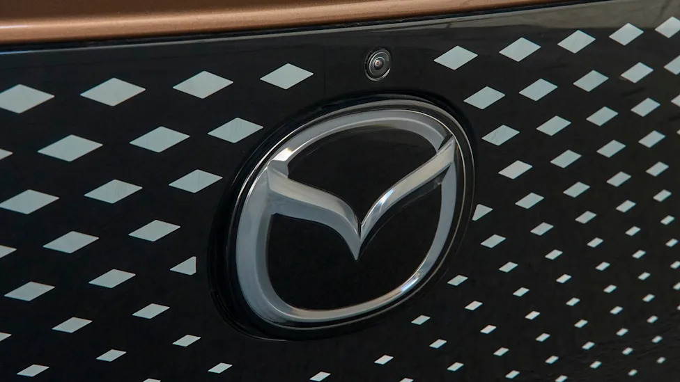 This Woman Says Her New Mazda Wouldn't Detect the Keys to the Car
