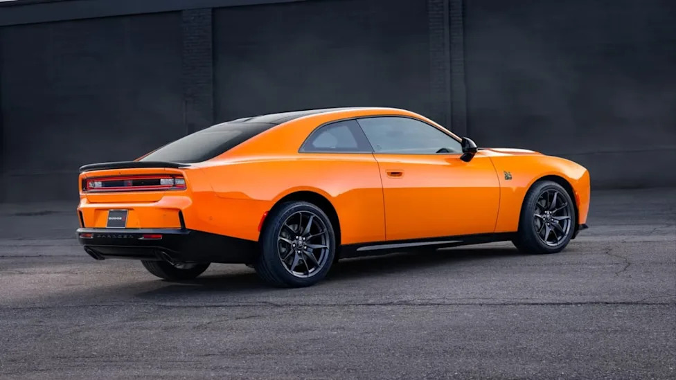 A More Powerful Inline-Six Dodge Charger Is on the Way