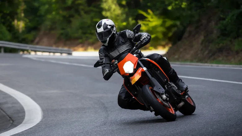 What Do Handlebar Risers Do On A Motorcycle?