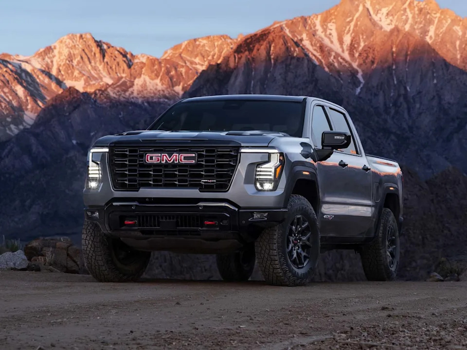 The Silverado and Sierra Finally Get Wider, Redesigned Seats