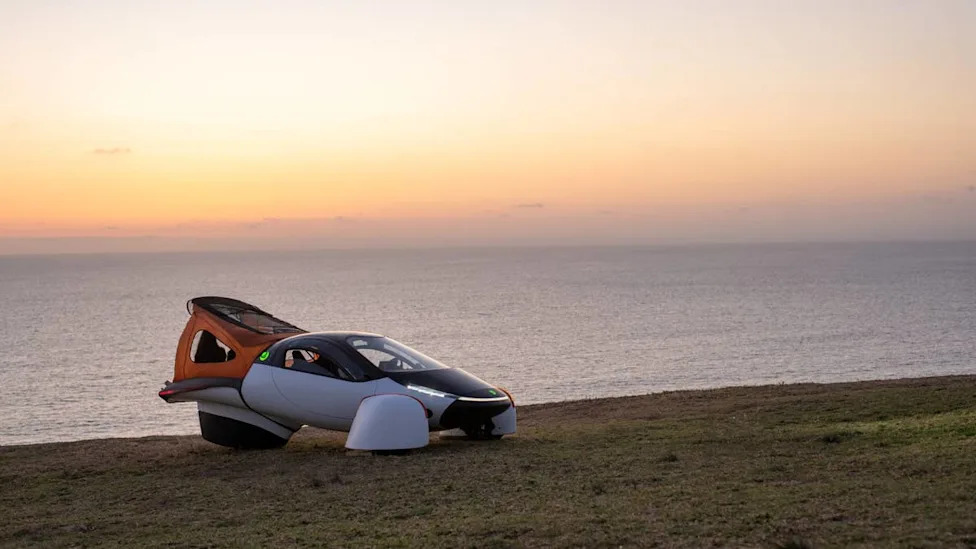 This Solar EV Claims Up to 1,000 Miles of Range and Adds 40 Miles a Day