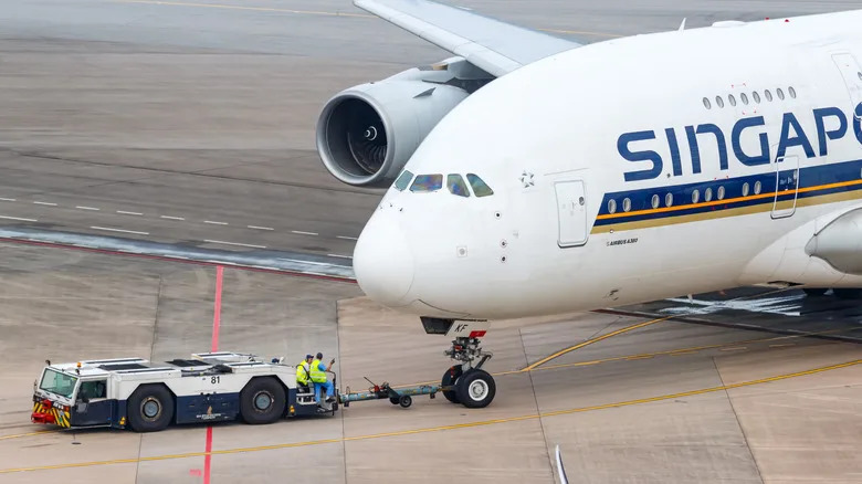 How Heavy Are Aircraft Tugs And How Much Weight Can They Pull?