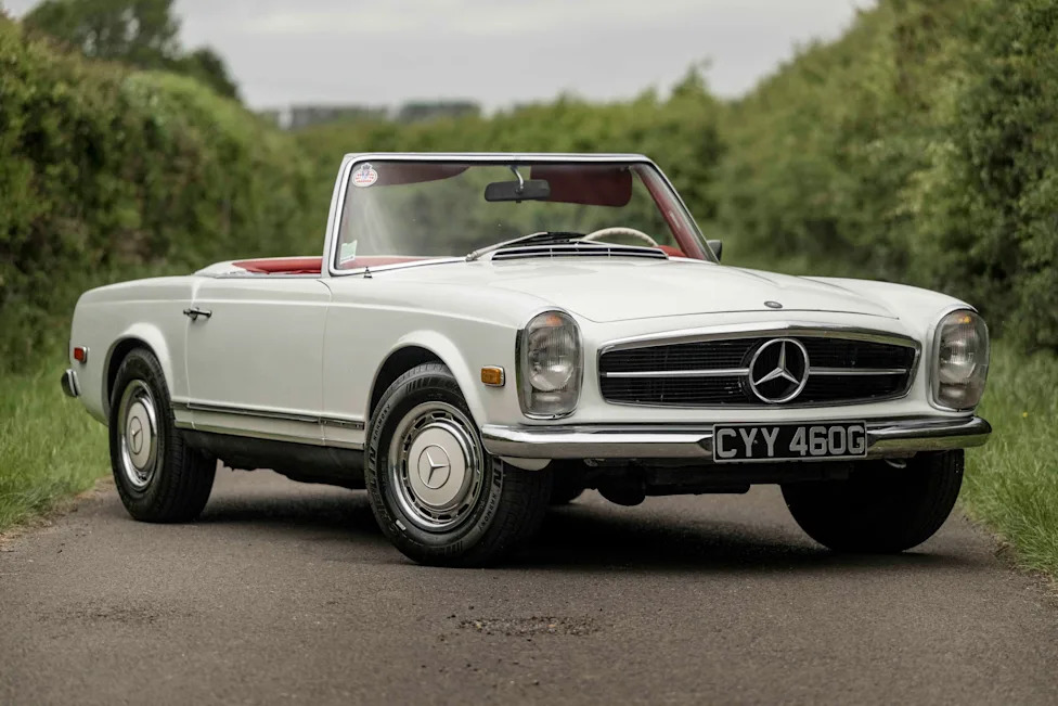 Mercedes-Benz, Mercedes-Benz SL, 1968 Mercedes-Benz 280 SL Pagoda From Long-Term Ownership Draws £35,250 Bid at UK Auction