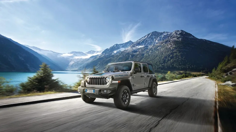Illegal, But Impressive: Woman Clocked at 103 MPH in a Jeep Wrangler Says She Was Running Late for a Fashion Show