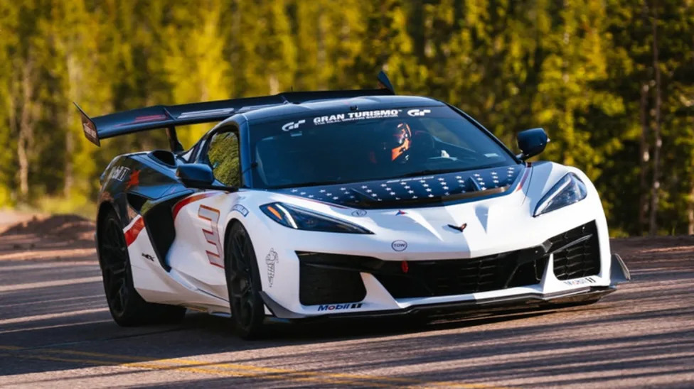 2026 Chevrolet Corvette ZR1X Destroys Pikes Peak Production Car Record By 23 Seconds