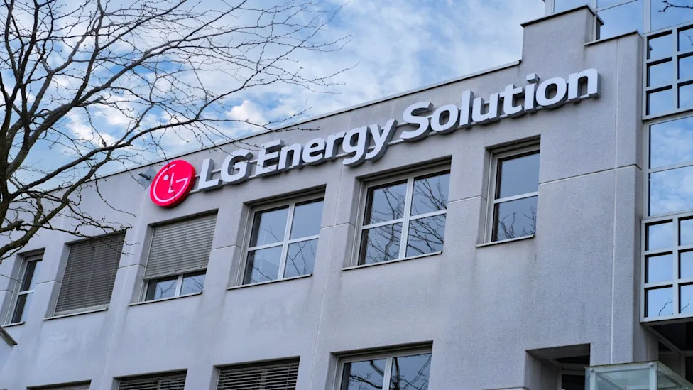 LG starts series production of 5G telematics solution for European OEM