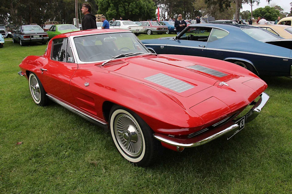 Collector Car Market Brief: Sampras's BMW Z8, Two Gullwings and What Paperwork Is Worth