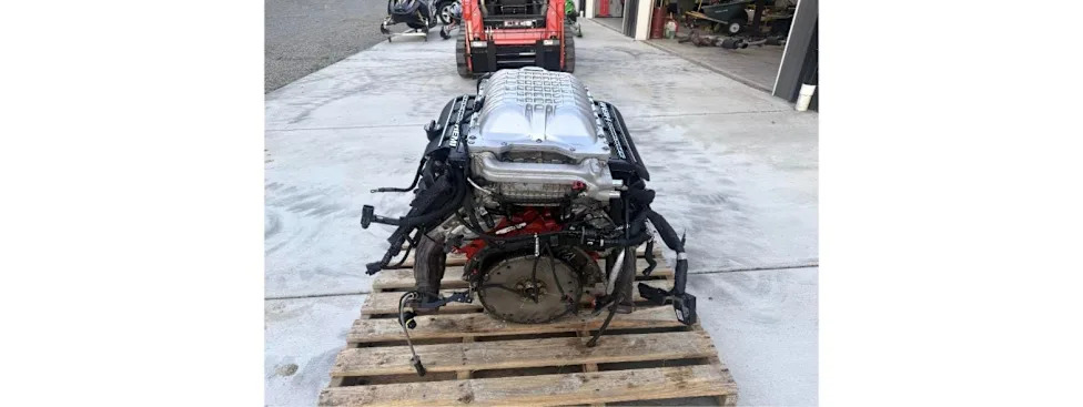 A Wrecked Charger Jailbreak Left Behind This 807-HP Hellcat Redeye V8 — And It's Up For Grabs