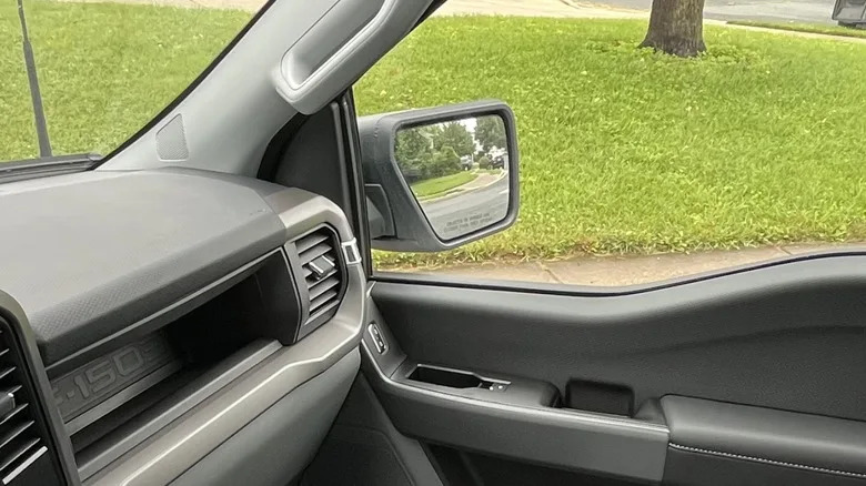Why The Ford F-150 Has That 'Dip' In The Front Side Windows