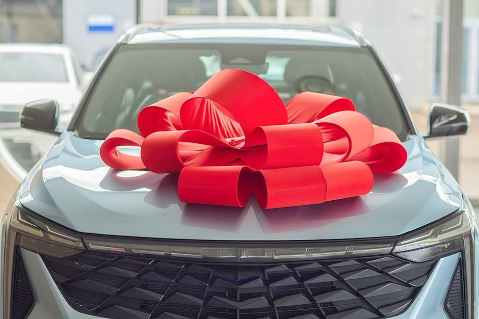 The Worst Day to Buy a Car— And When You Should Shop Instead