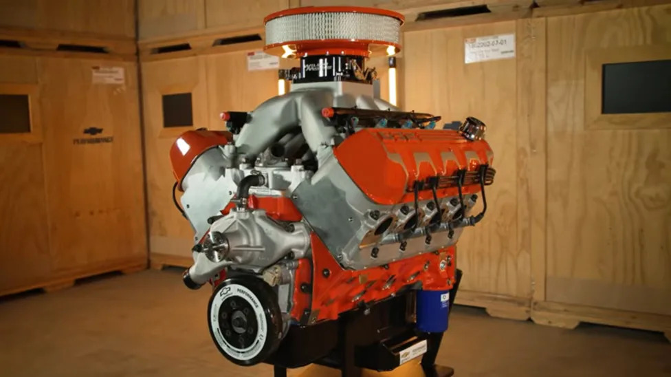 Who Makes 10.3 Liter Big Block Engines Besides Chevy?