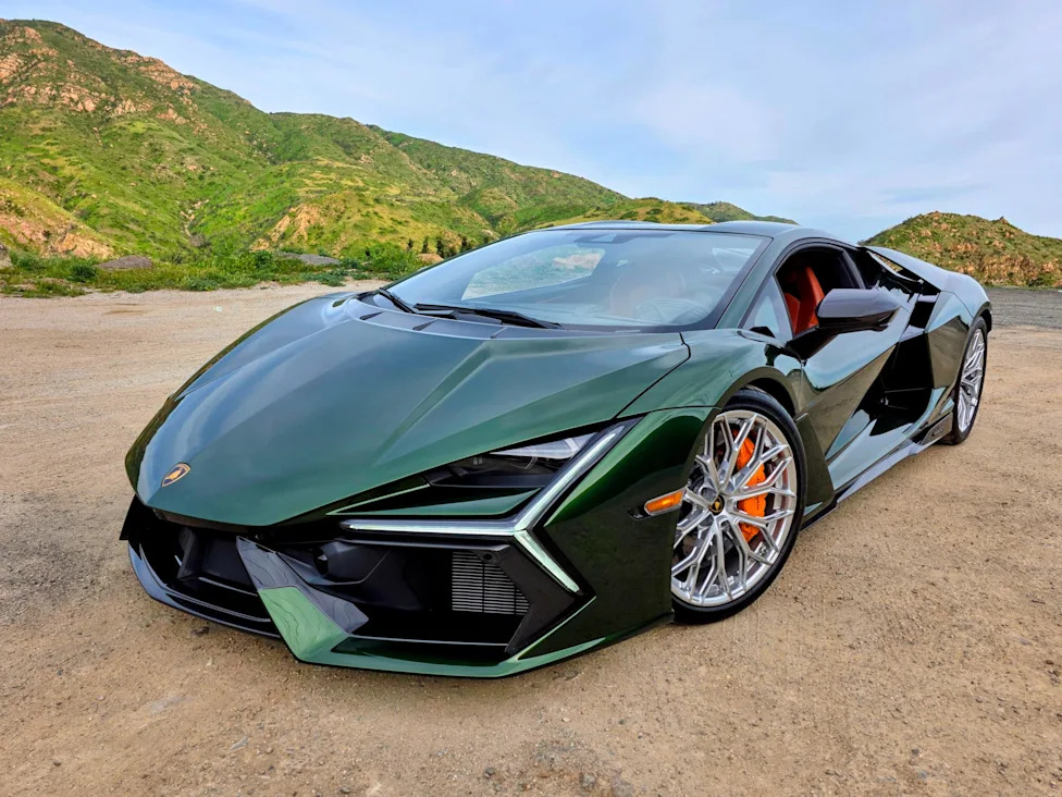 Lamborghini CEO Shoots Down Hopes for a Manual Comeback