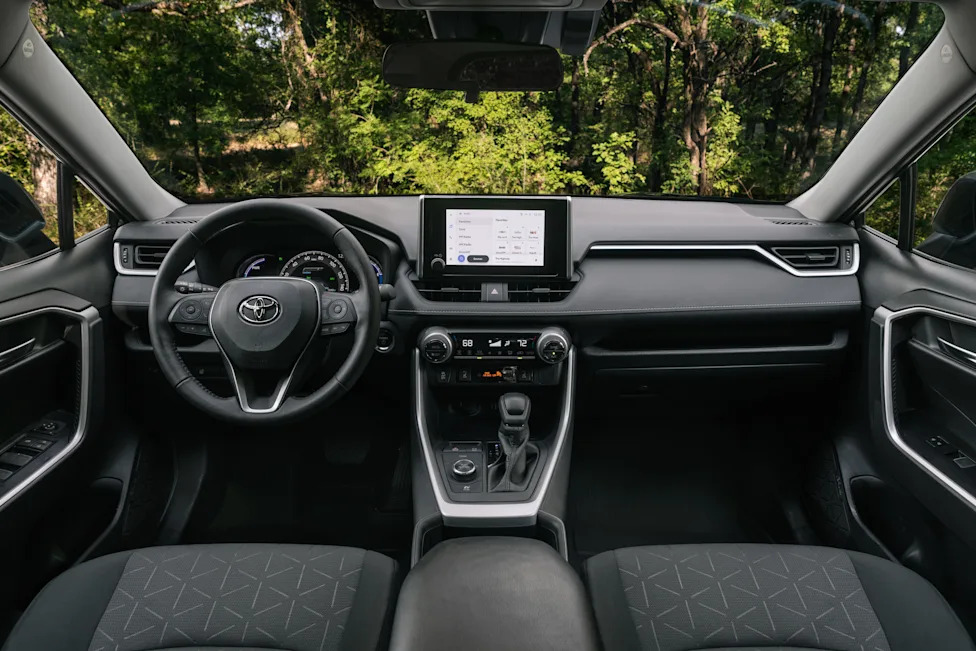 This Security Pro’s Toyota RAV4 Can’t Spy on Him Anymore. Here’s How He Did It