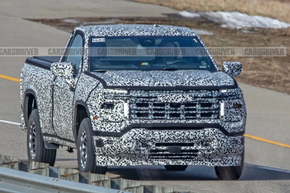 The New Chevy Silverado’s Base Model Has Tons of Appealing New Stuff