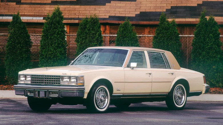 Why Did Old Cars Have Vinyl Roofs?
