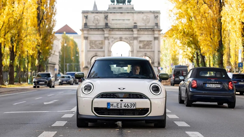 Mini’s Stylish Paul Smith Edition Arrives In America With A Pricey Catch