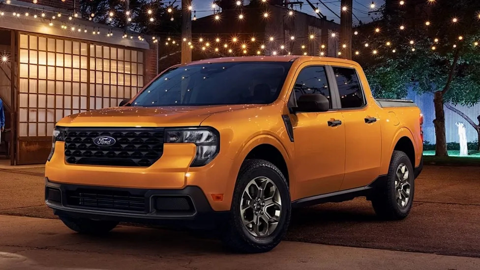 Husband Regrets Buying a Ford Raptor Pickup Truck After Paying for His First Fuel Bill