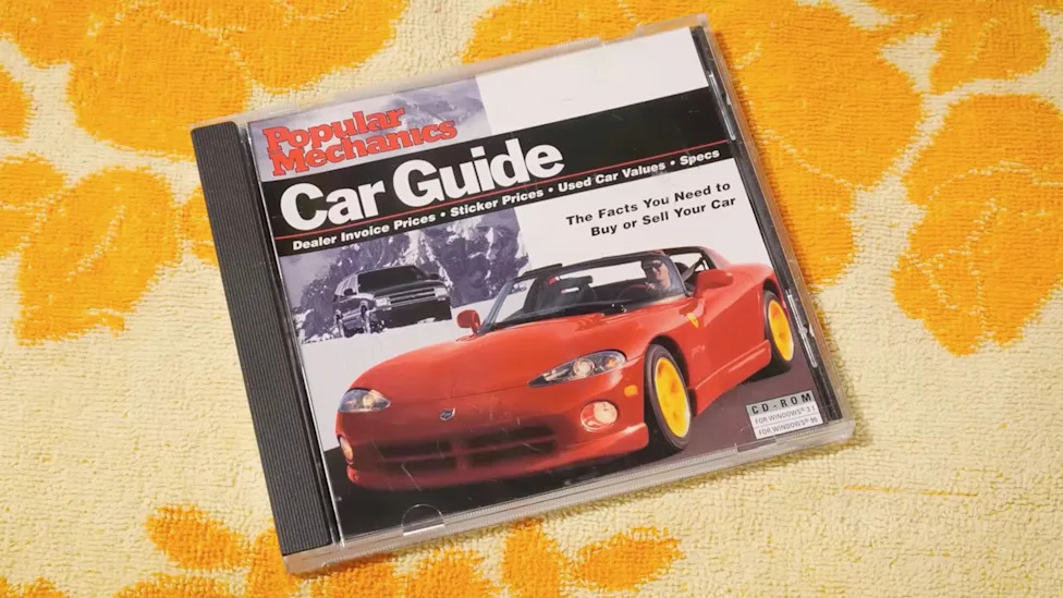 This 1996 ‘Car Guide’ CD Let You Build and Price Any Car Without the Internet